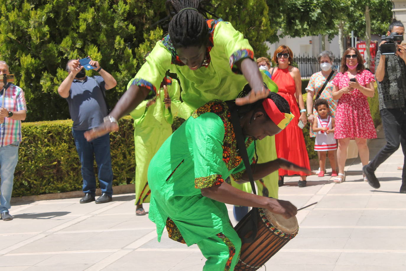 Grupos de Estados Unidos, México y Guinea Bissau actúan en la capital dentro de la 35 edición del Folk del Mundo