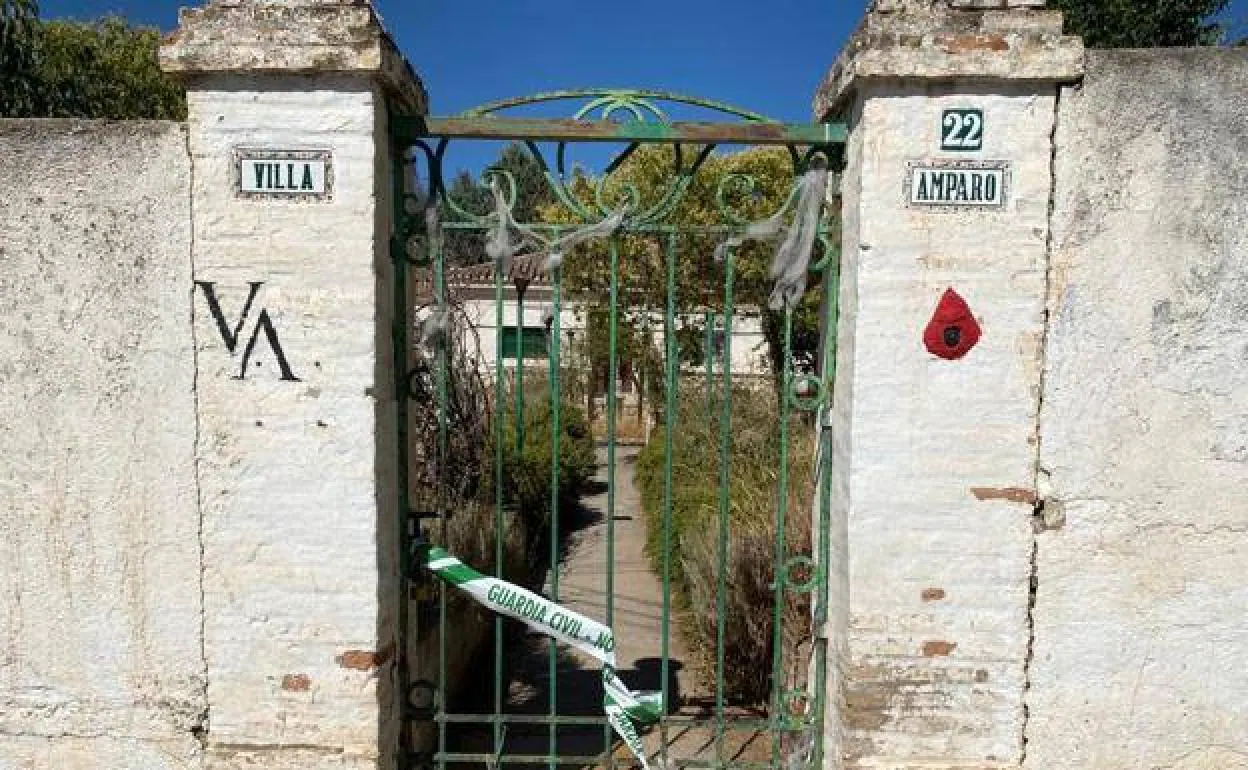 'Escape room' de Villa Amparo precintado el pasado domingo tras lo sucedido. 