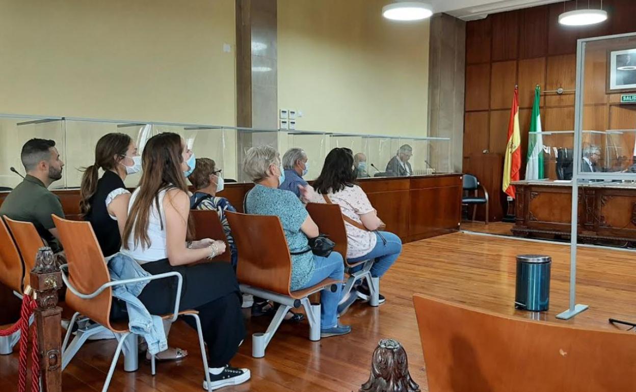 Juicio suspendido en la Audiencia Provincial de Jaén. 