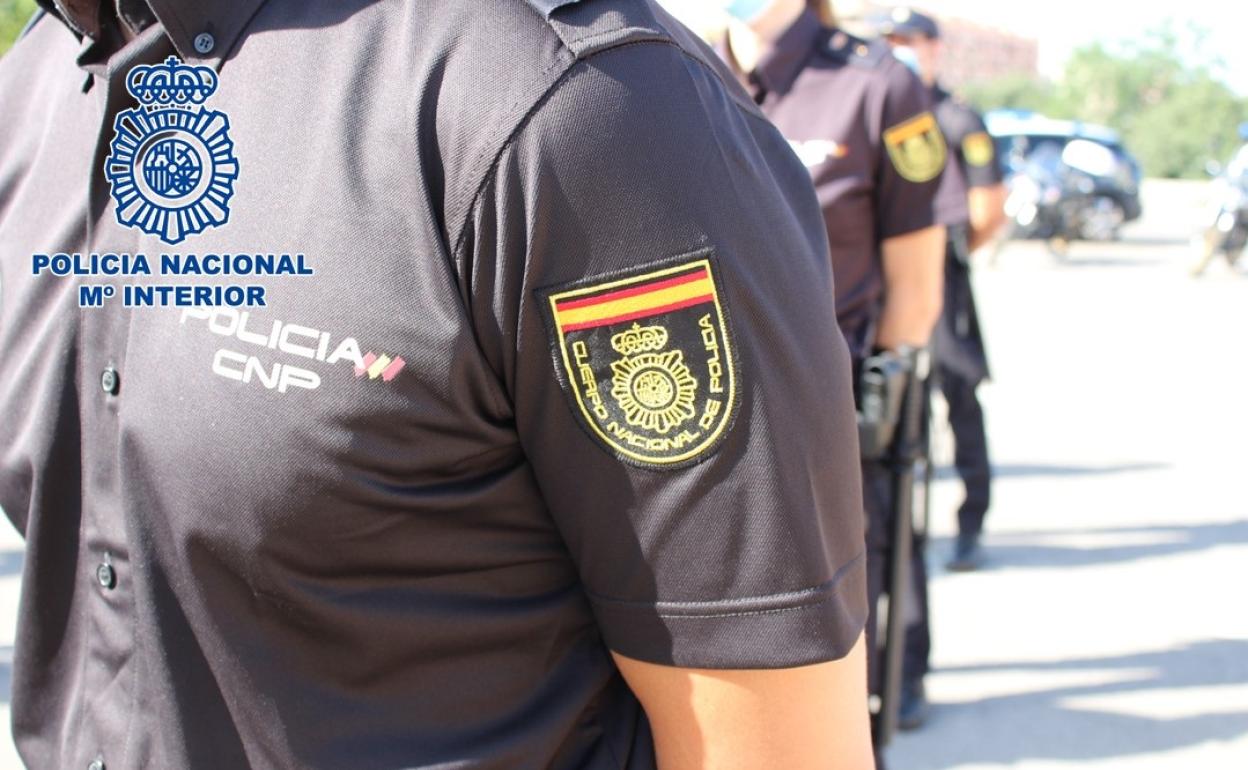 Pillado junto a la piscina municipal con marihuana, heroína y cocaína