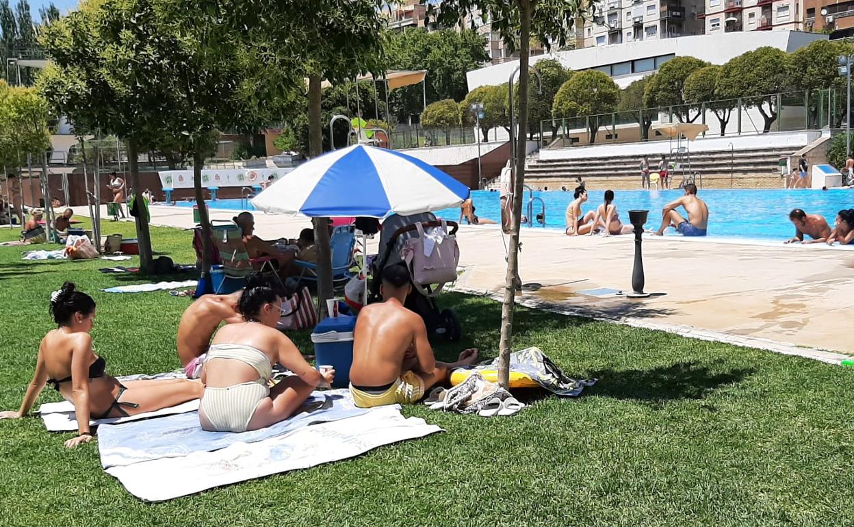 Ambiente en La Salobreja la mañana del domingo. 