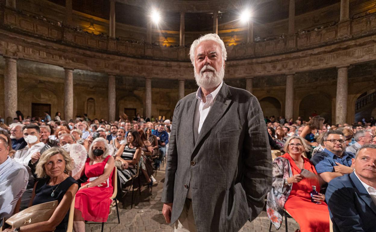 Antonio Moral, en el patio de butacas del Palacio de Carlos V, la noche de la clausura. 