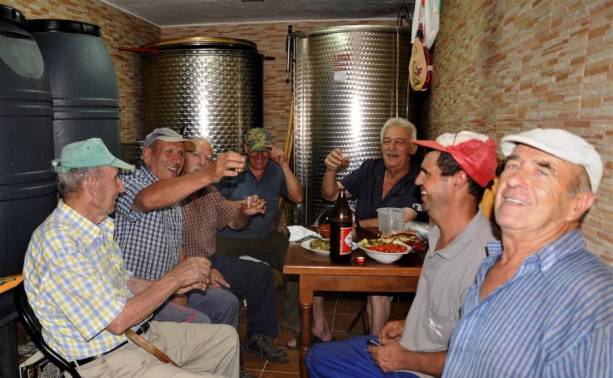 El pueblo granadino que rinde culto al 'Dios Baco'