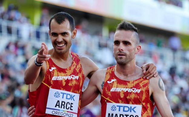 Dani Arce y Sebas Martos, tras correr los 3.000 obstáculos en Eugene. 