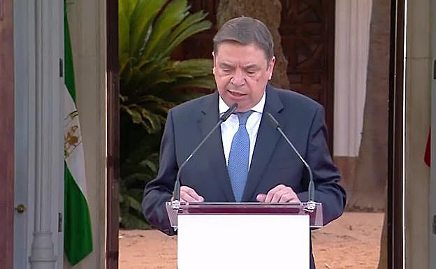 El ministro de Agricultura, Pesca y Alimentación en el acto de toma de posesión. 