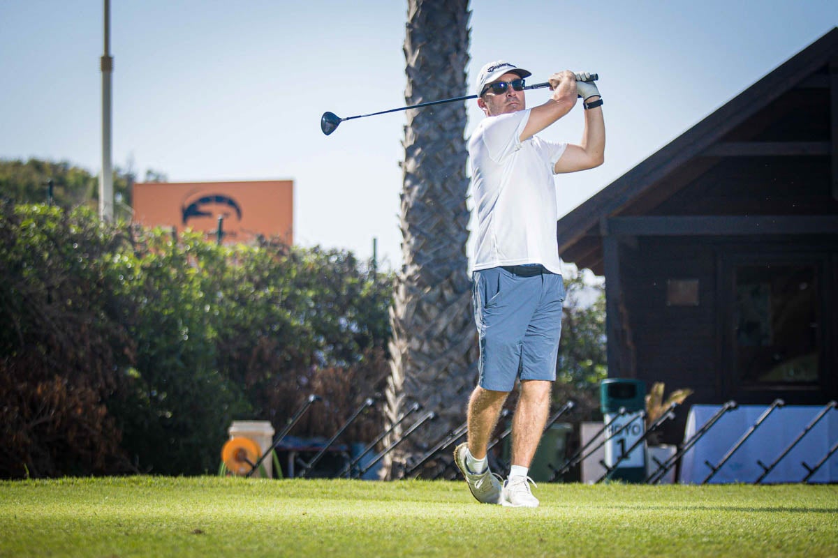 José Luis Martínez-Almeida, alcalde de Madrid, ganó la prueba combinada del Trofeo Ciudad de Madrid de golf que organiza el club Motril Playa Granada en agradecimiento a su socios madrileños en Los Moriscos