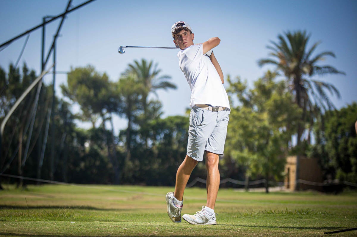 José Luis Martínez-Almeida, alcalde de Madrid, ganó la prueba combinada del Trofeo Ciudad de Madrid de golf que organiza el club Motril Playa Granada en agradecimiento a su socios madrileños en Los Moriscos