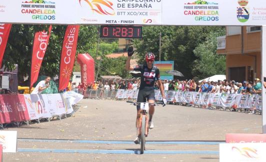 David Valero, este domingo al proclamarse campeón de España por séptima vez. 