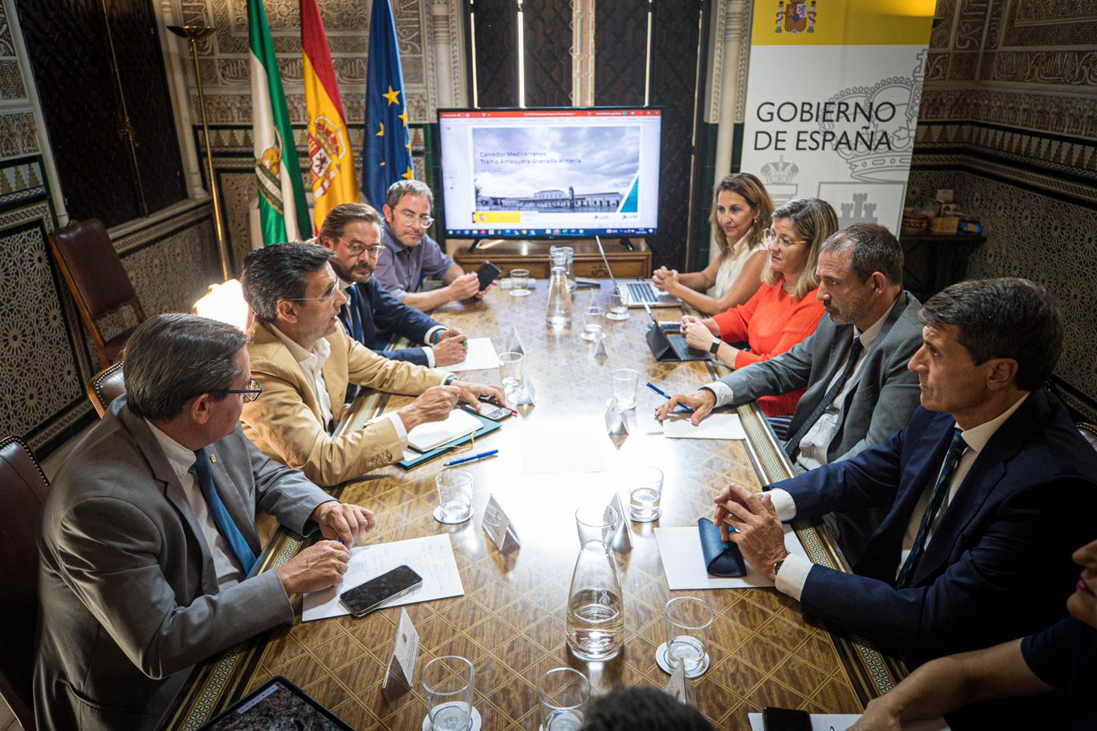 El viaje en tren entre Granada y Almería será de hora y media tras una inversión cercana a los mil millones