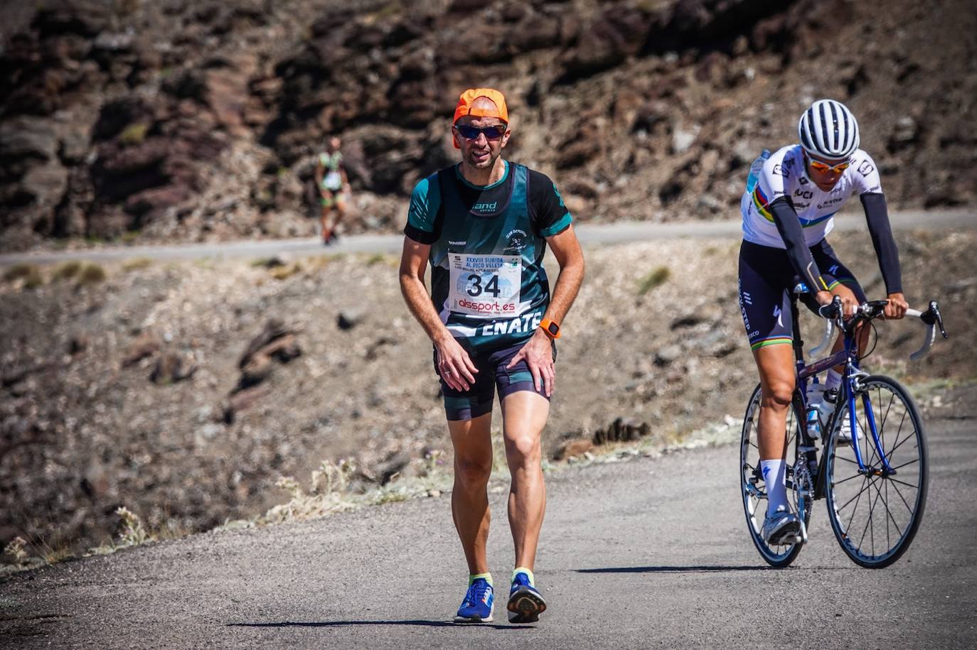 La 38 edición de la Subida Internacional Pico Veleta se ha celebrado este domingo.