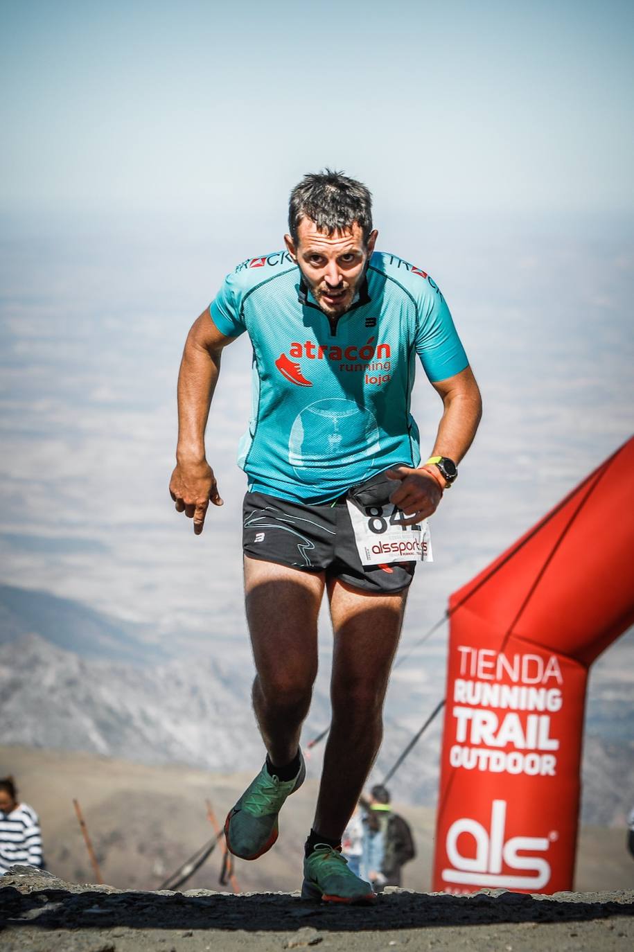 La 38 edición de la Subida Internacional Pico Veleta se ha celebrado este domingo.