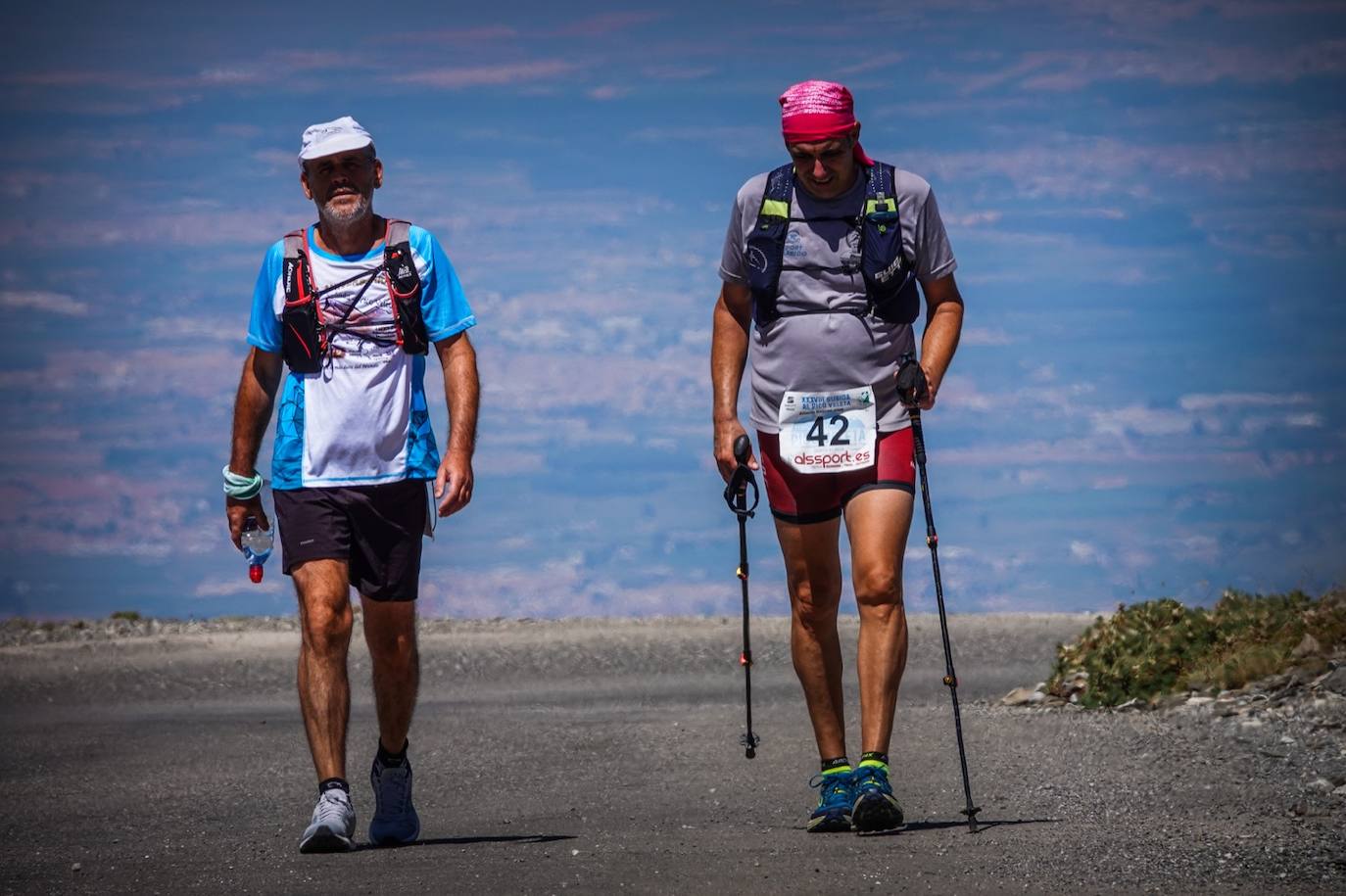 La 38 edición de la Subida Internacional Pico Veleta se ha celebrado este domingo.