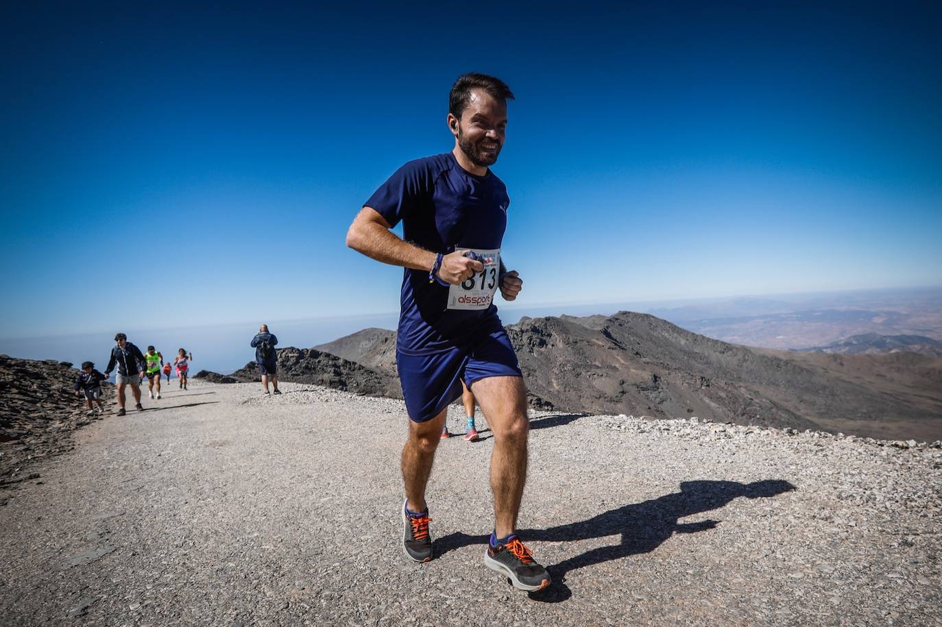 La 38 edición de la Subida Internacional Pico Veleta se ha celebrado este domingo.