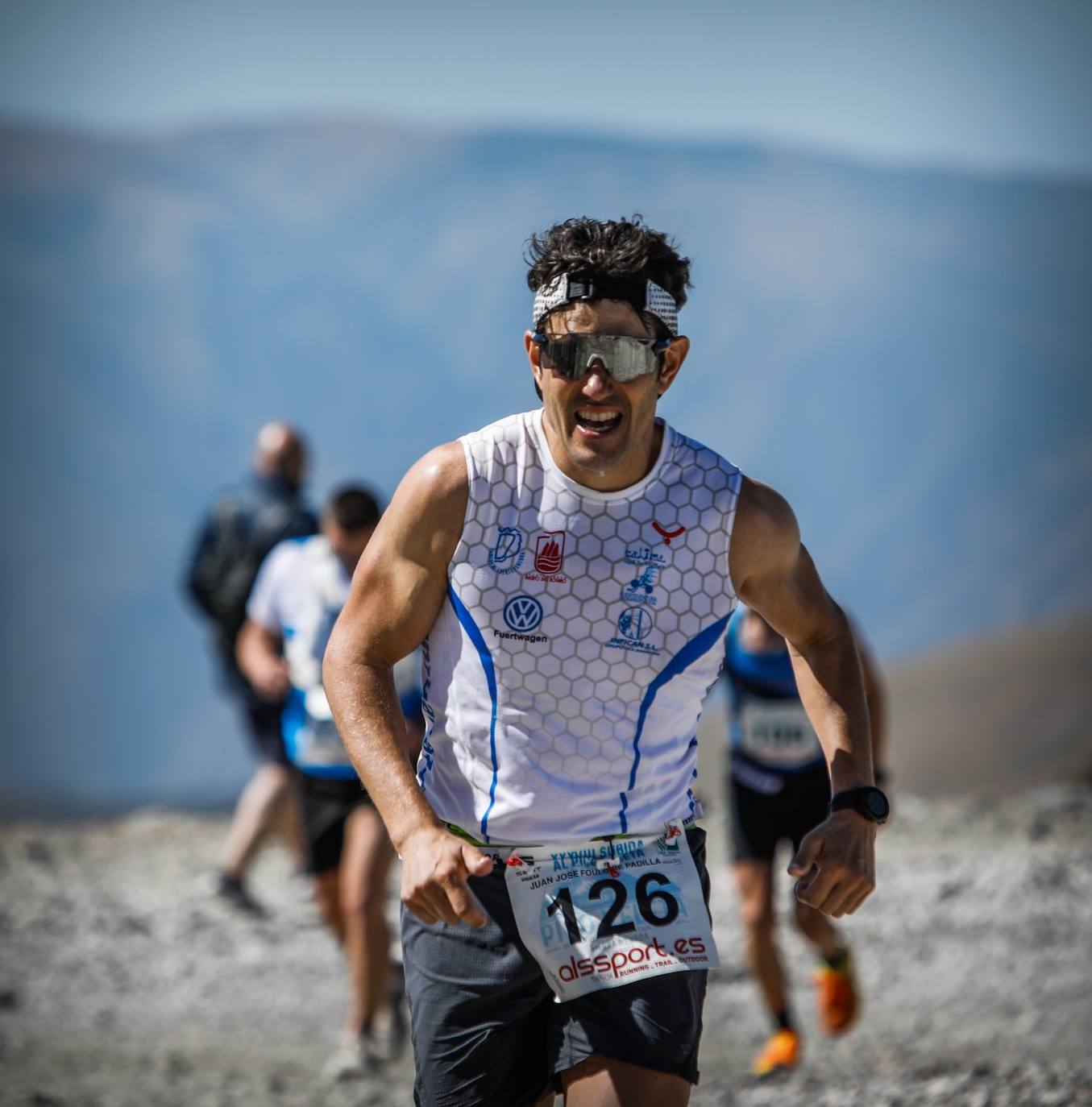 La 38 edición de la Subida Internacional Pico Veleta se ha celebrado este domingo.