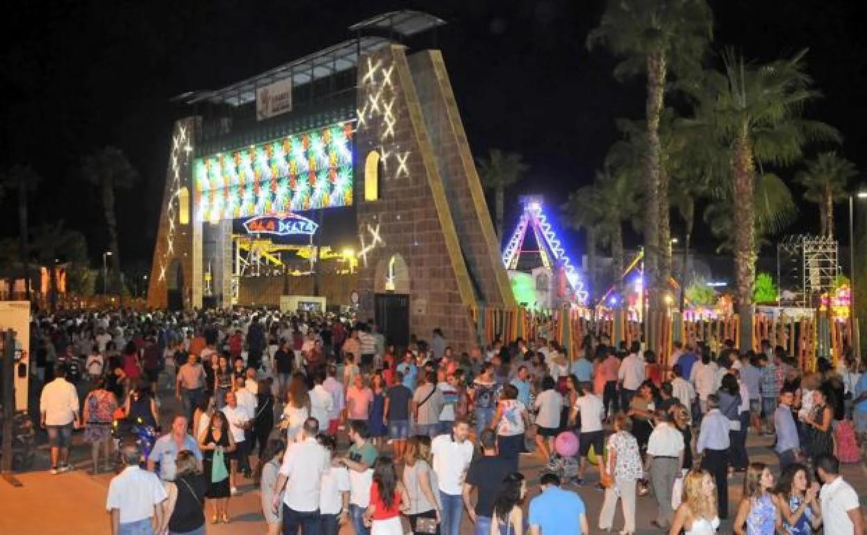 Ambiente de Feria en el acceso al recinto de El Pisar, en una edición anterior a la pandemia. 