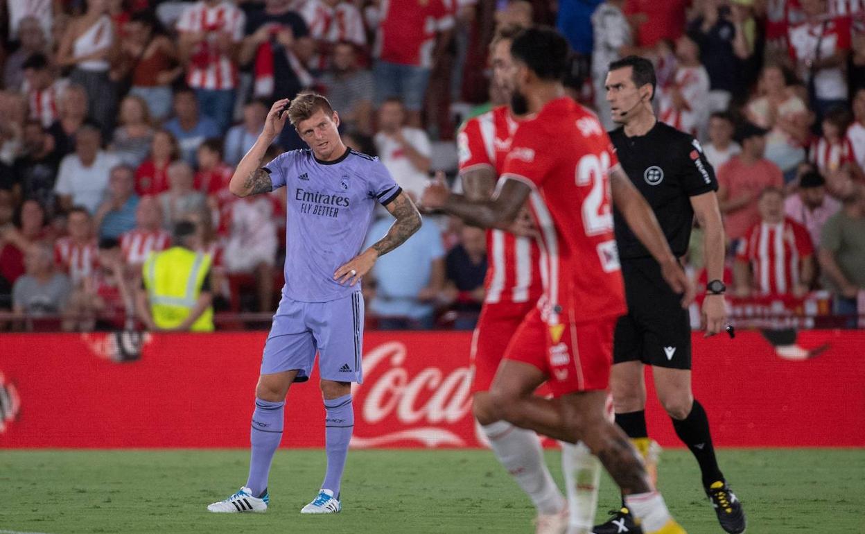 Sadiq Umar es la 'palanca' para ver a un Almería mejor. Si él está lo será, si se va llegarán refuerzos. 