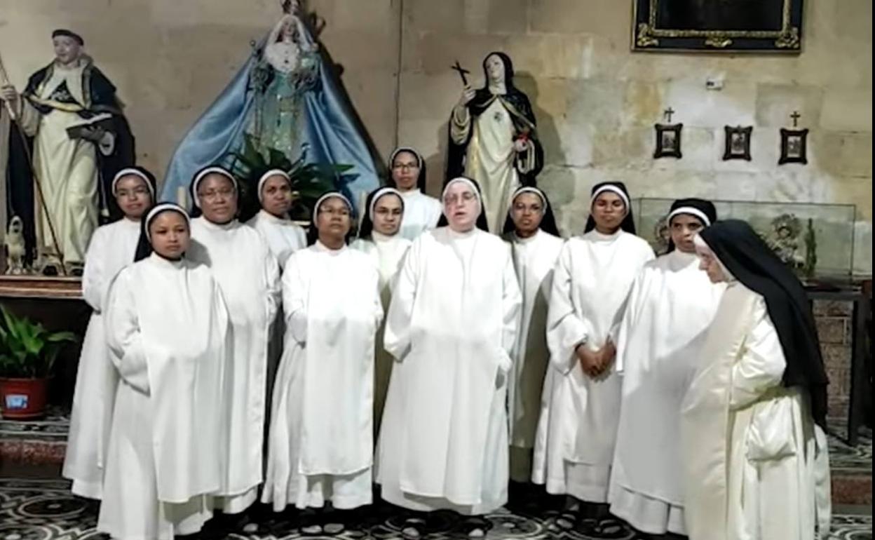 Grupo que componen las hermanas Dominicas de Alcalá la Real. 