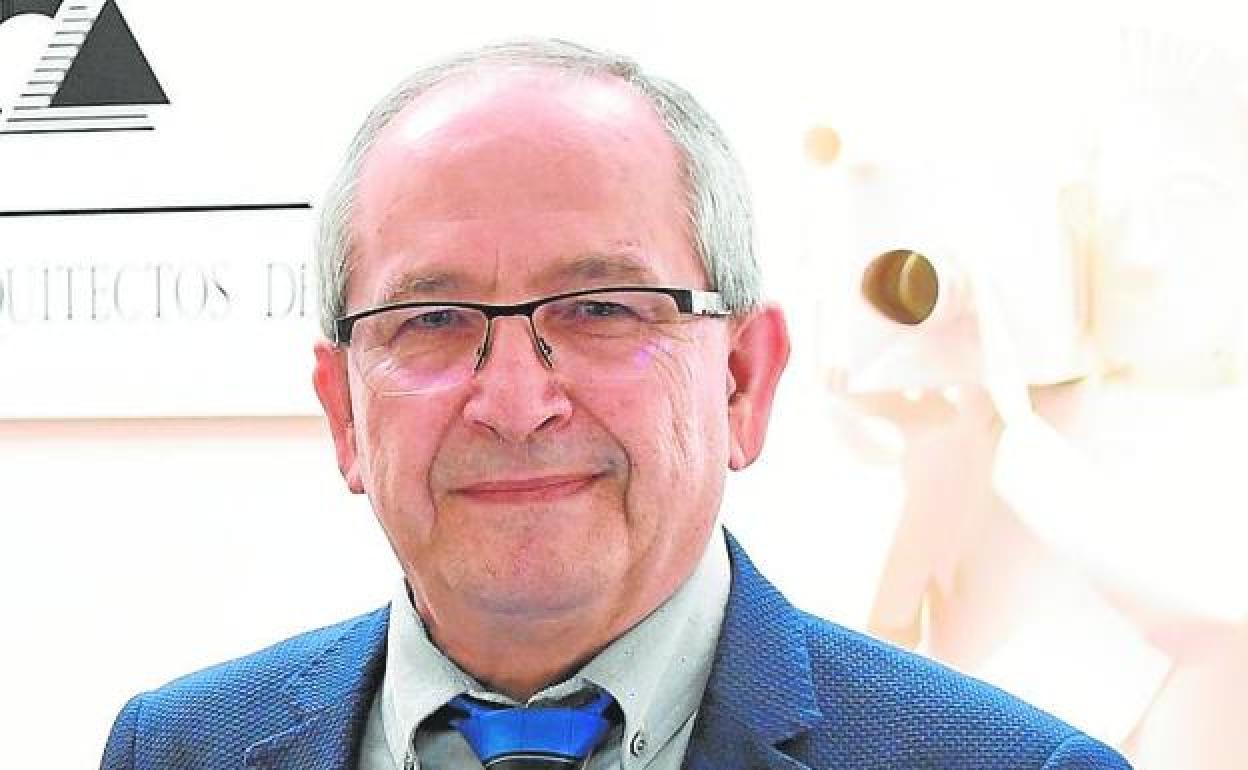 Luis Cano, decano del Colegio Oficial de Arquitectos deAlmería. 