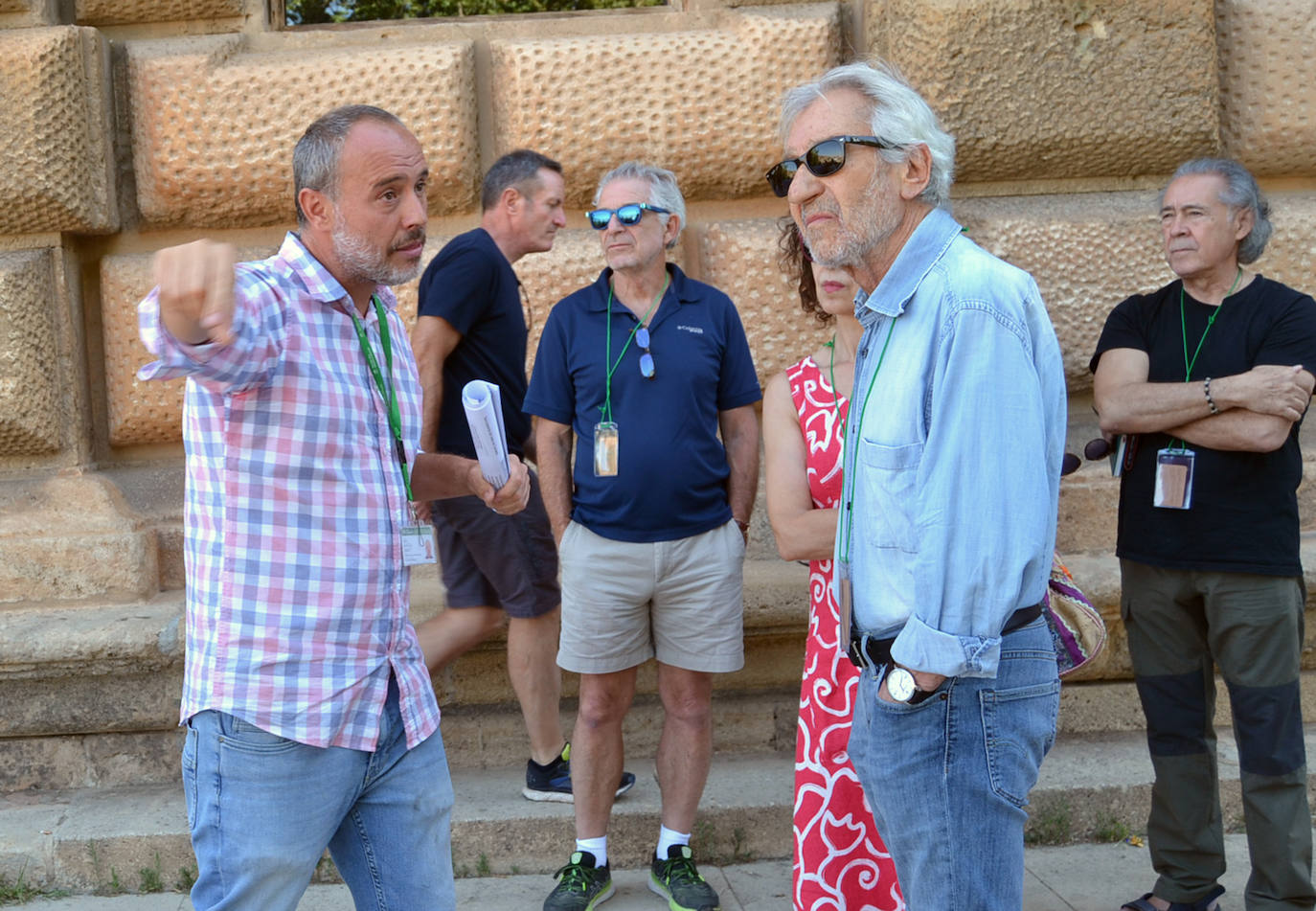 El actor junto a su esposa, Amparo Pascual,visitó la Alhamabra y por la noche recogió el Laurel de plata de Festival Internacional de Poesía de La Zubia