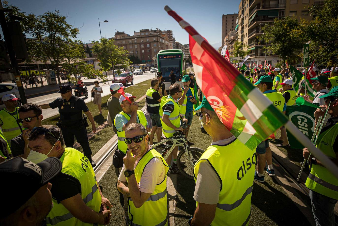 Protestas durante la huelga de Transportes Rober por la negociación de su convenio, que tuvo lugar el pasado mes de junio. 