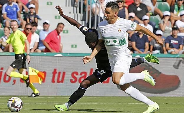 La Real supera con victoria la salida de Isak