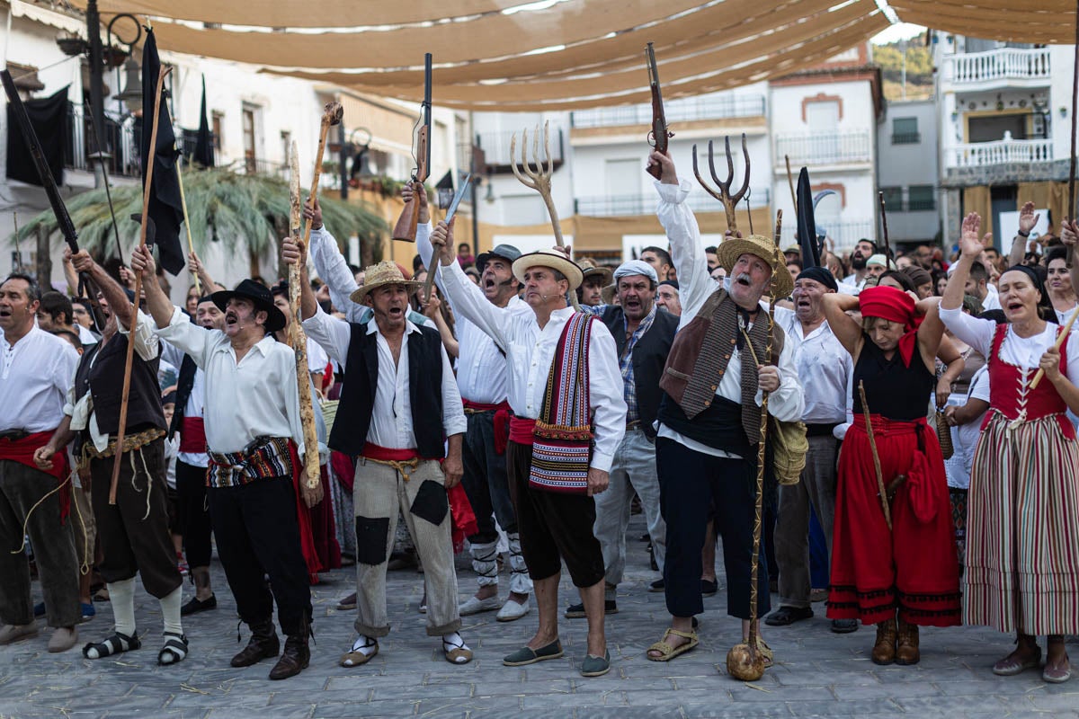 La Peza se vuelca en la recreación del 'alcalde carbonero' y la Guerra de la Independencia