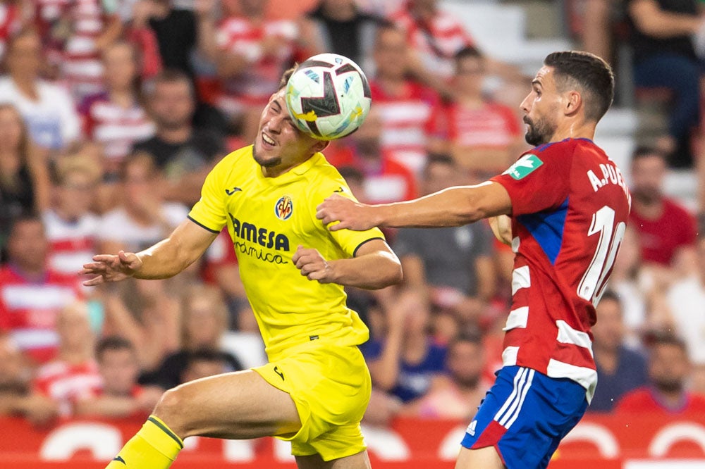 Repasa en fotos los mejores momentos del partido disputado este lunes en Los Cármenes