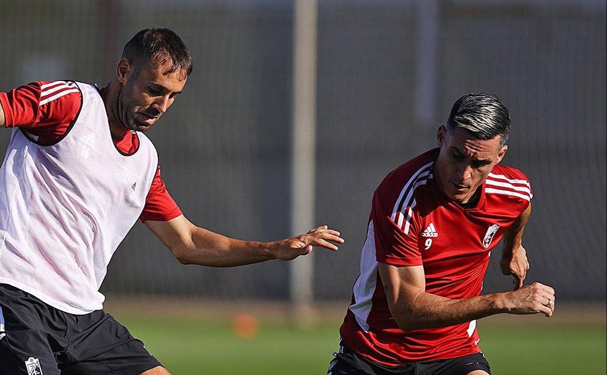 Víctor Díaz, con Callejón. 