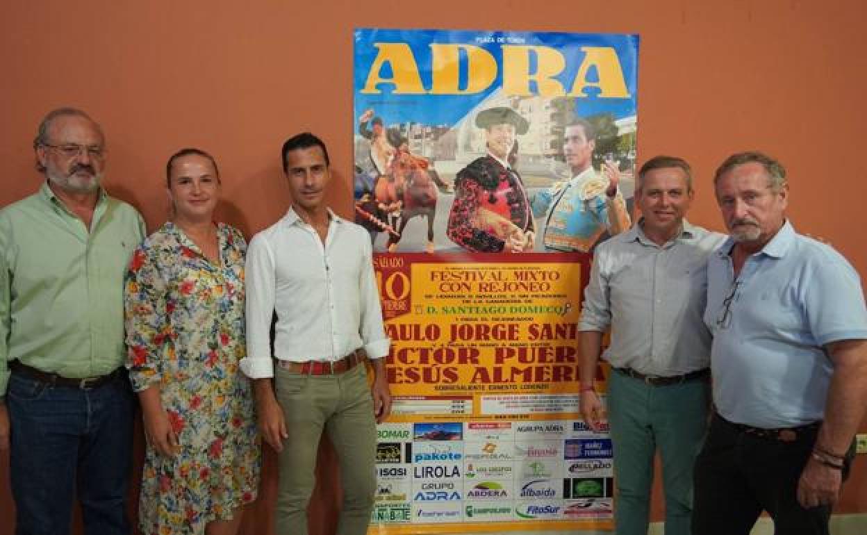 Presentación del Festival Mixto con Rejoneo en la Alcoholera de Adra. 