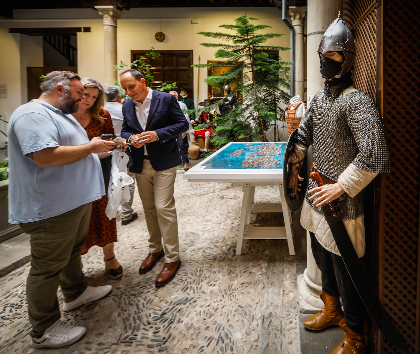 Una muestra en el Museo de las Carmelitas revela el papel clave que jugaron en la contienda personajes como Álvaro de Bazán, Lope de Figueroa o los soldados del Tercio de Granada