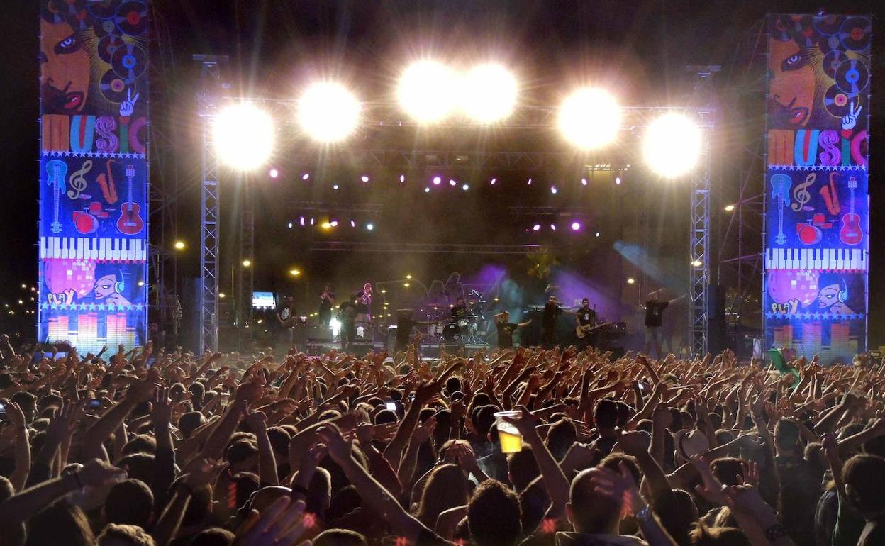 Concierto en una edición anterior de las fiestas del Zaidín