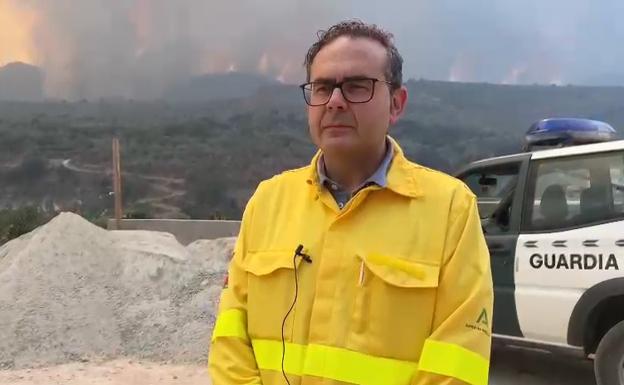 El director operativo del Infoca analiza la situación del incendio de Los Guájares