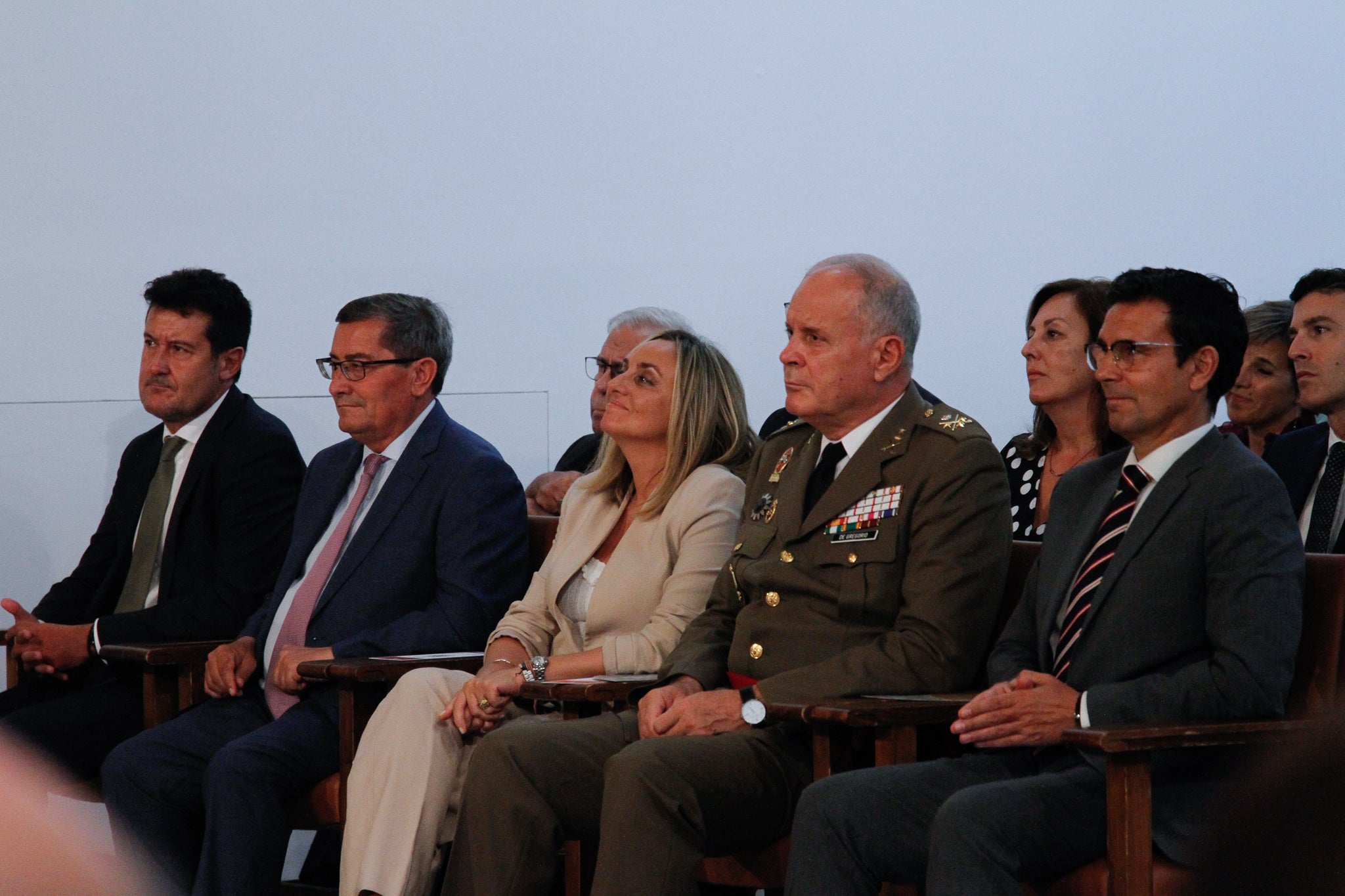 La rectora Pilar Aranda preside su última apertura de curso y recibe una emotiva ovación.