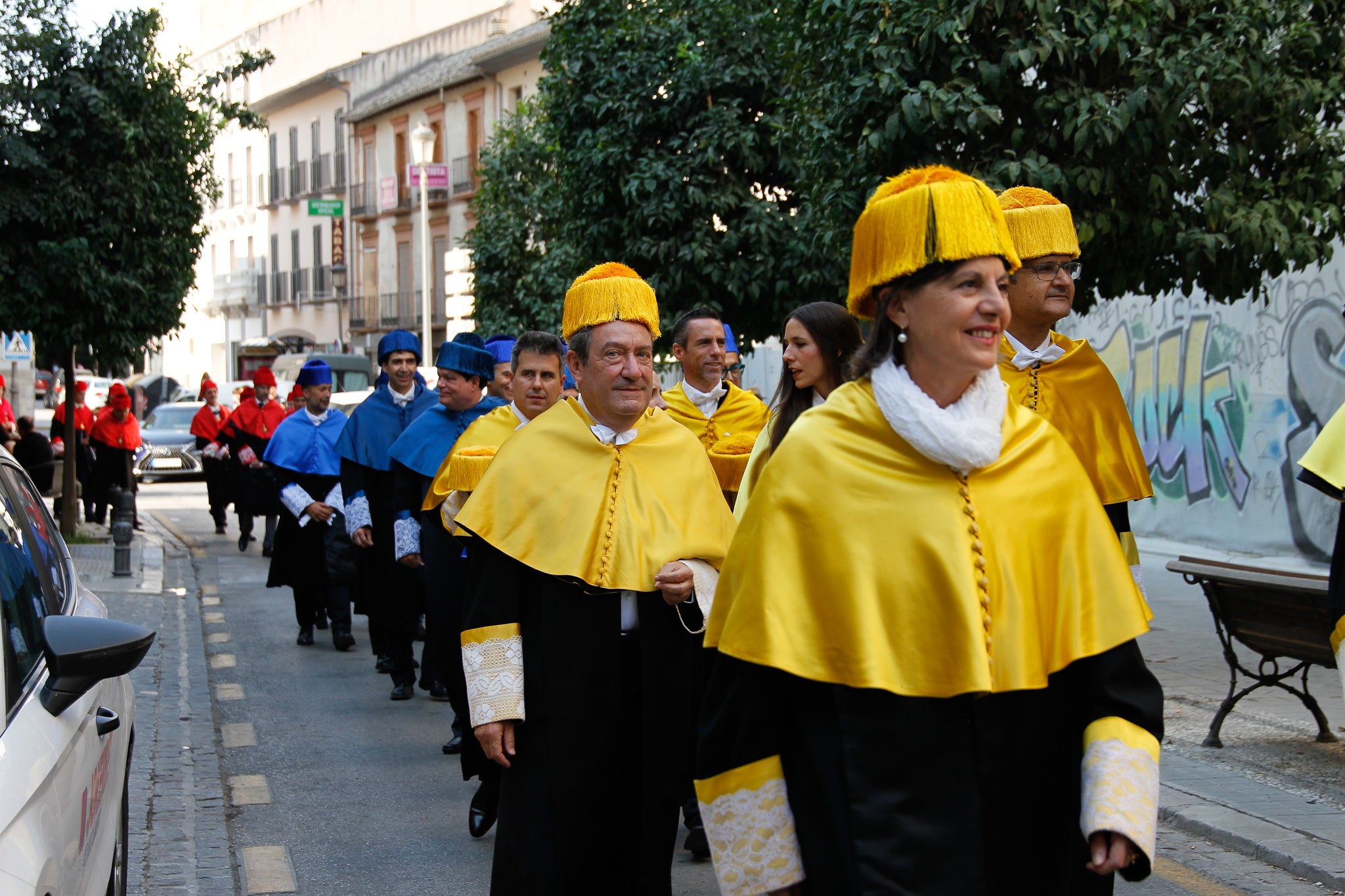 La rectora Pilar Aranda preside su última apertura de curso y recibe una emotiva ovación.