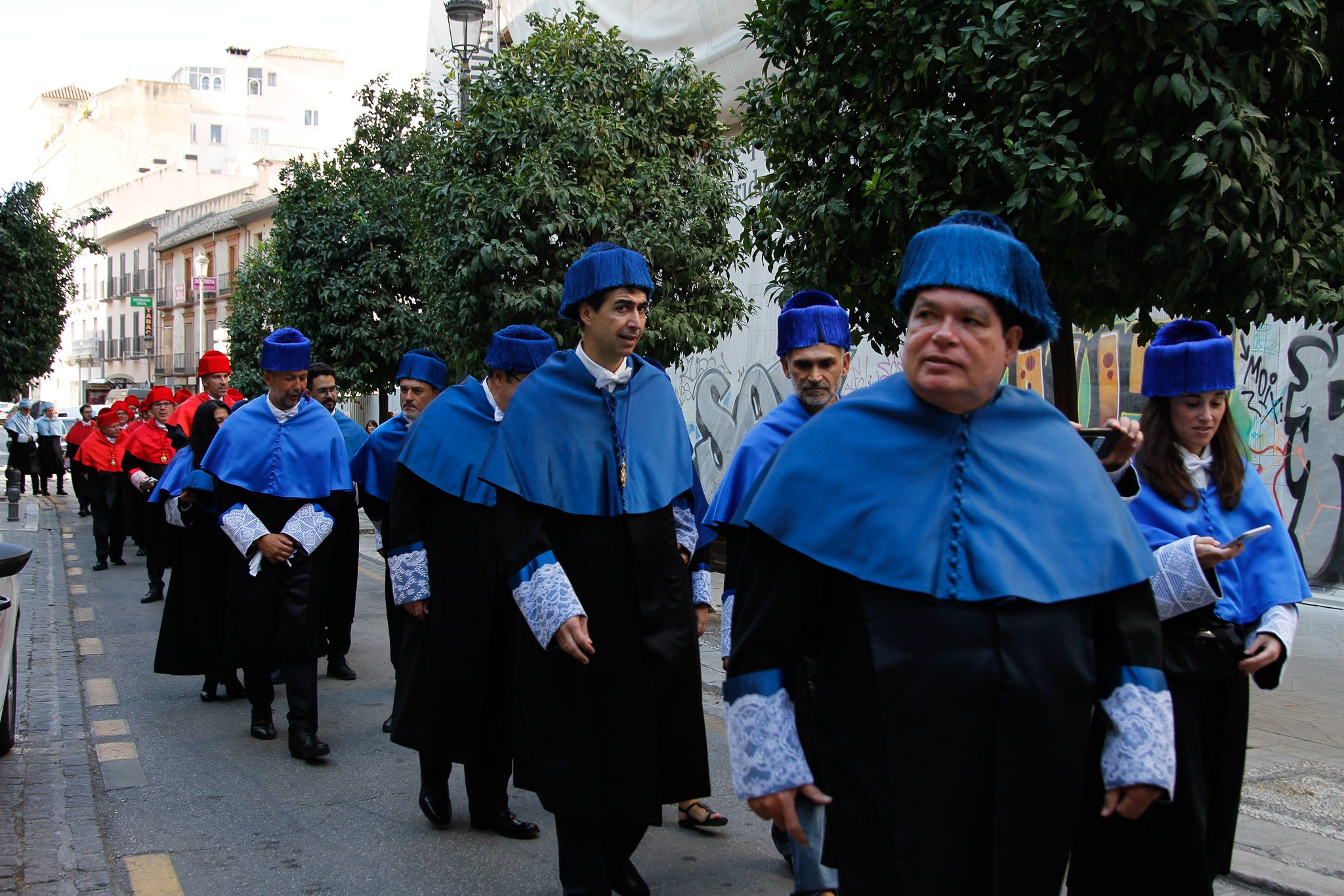 La rectora Pilar Aranda preside su última apertura de curso y recibe una emotiva ovación.