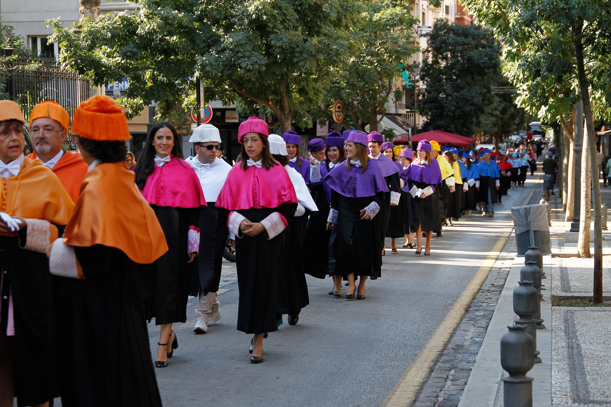 La rectora Pilar Aranda preside su última apertura de curso y recibe una emotiva ovación.