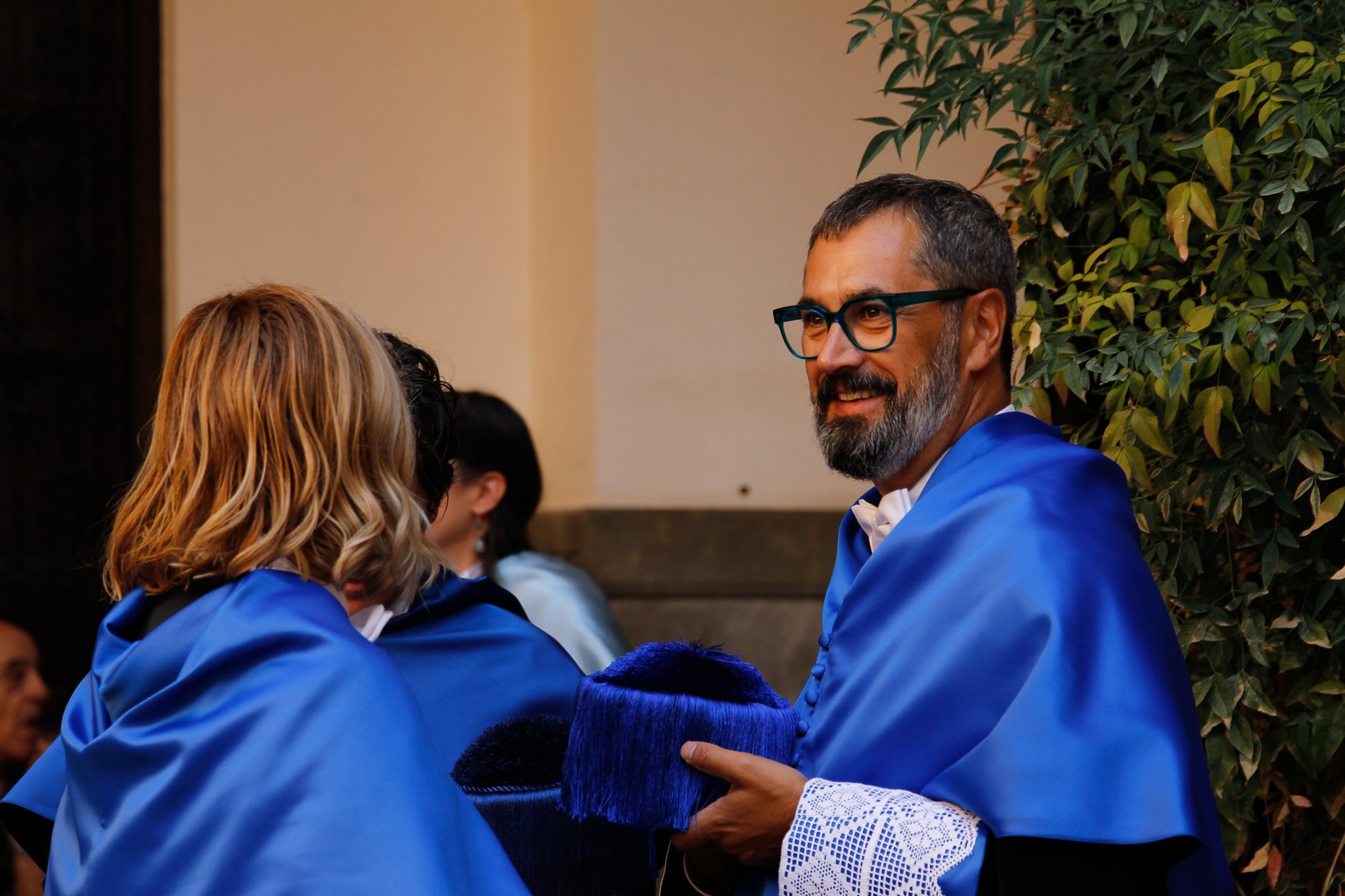 La rectora Pilar Aranda preside su última apertura de curso y recibe una emotiva ovación.