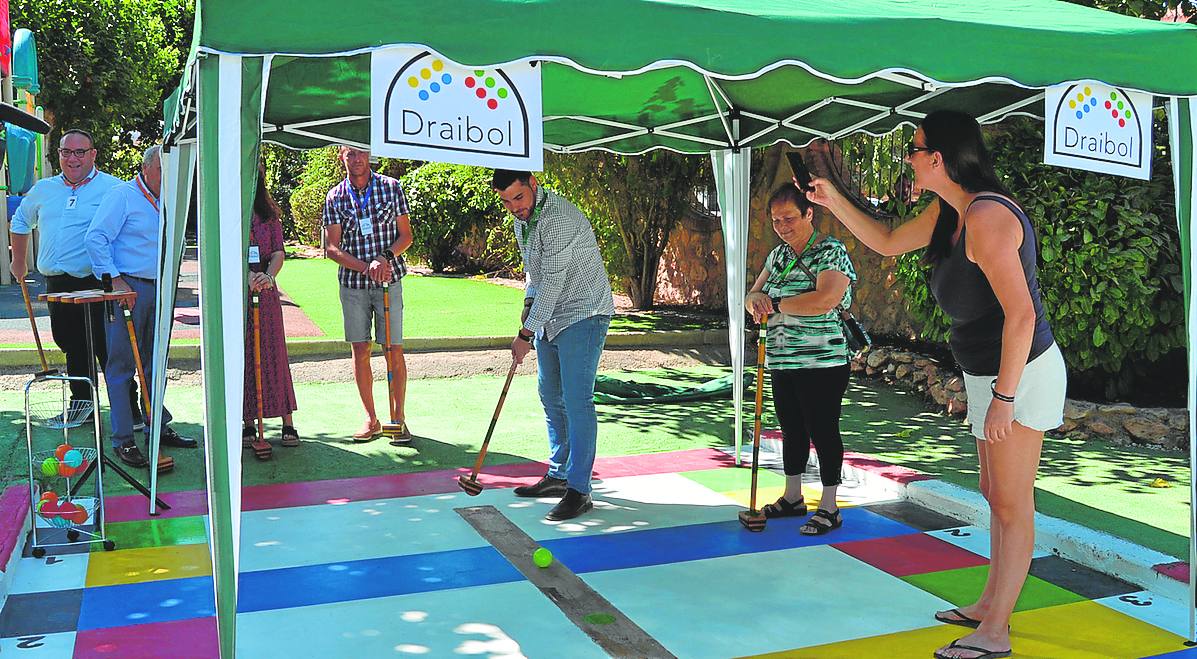 Presentación del juego en Dúrcal.