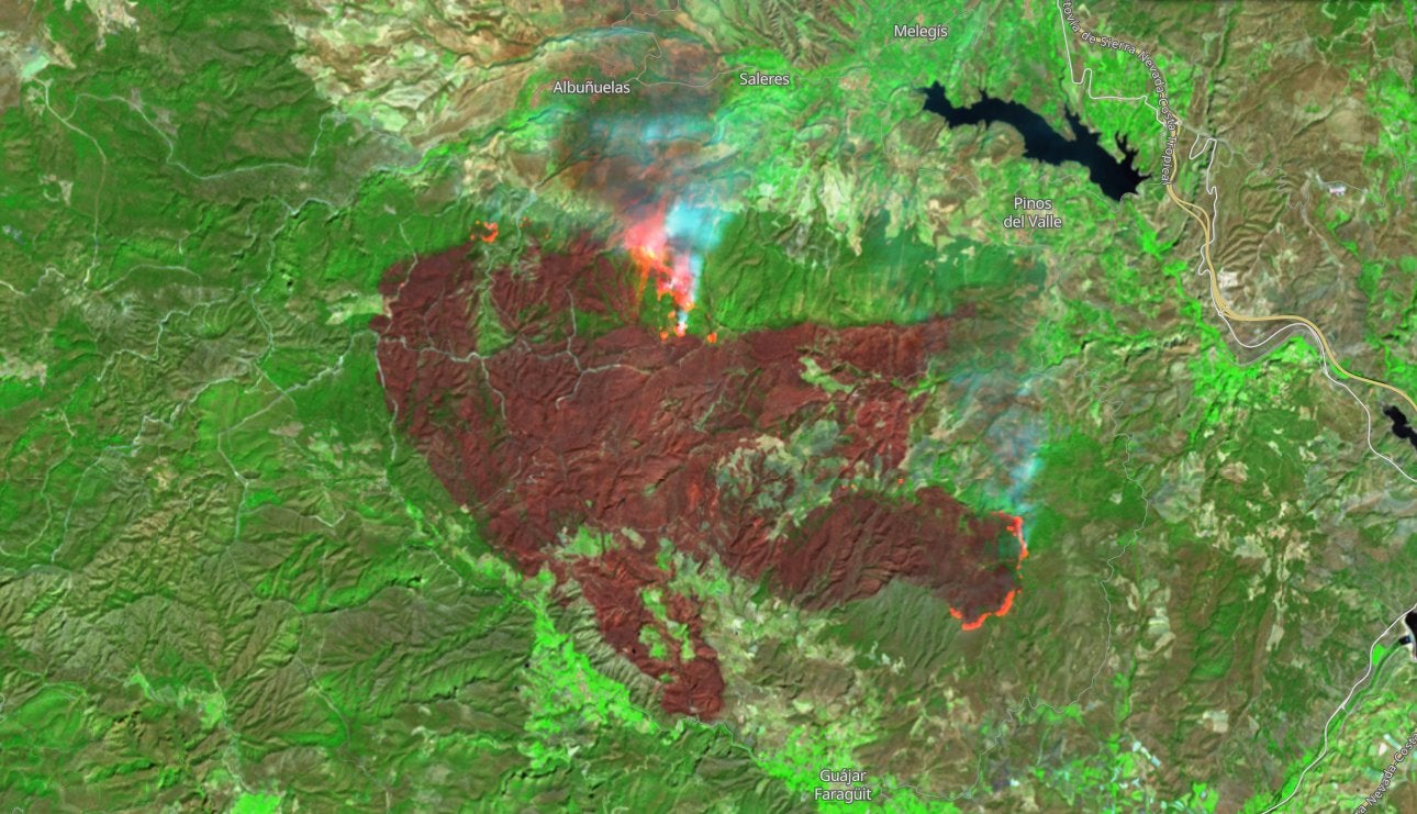 Imagen por satélite de la zona afectada por las llamas en Granada.
