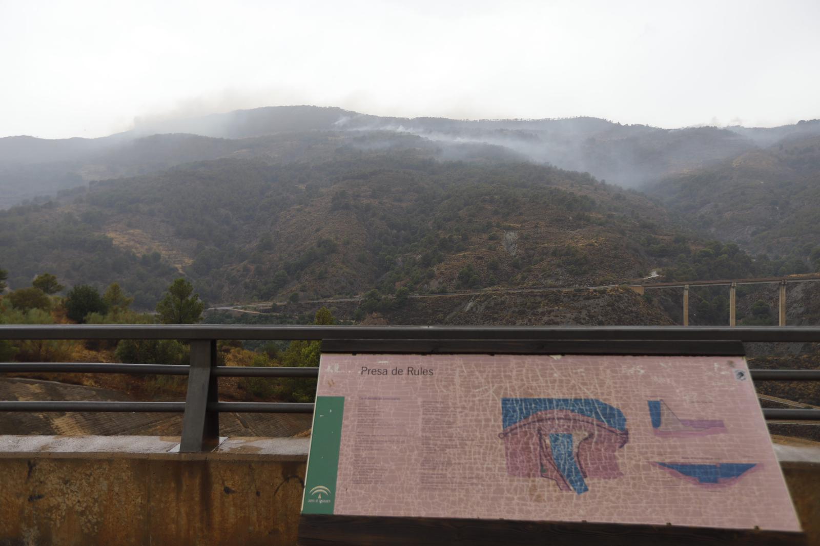 Las lluvias ayudarán para evitar que sigan avanzando las llamas