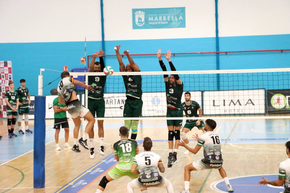 Las mejores imágenes de la final de la Copa de Andalucía de voleibol