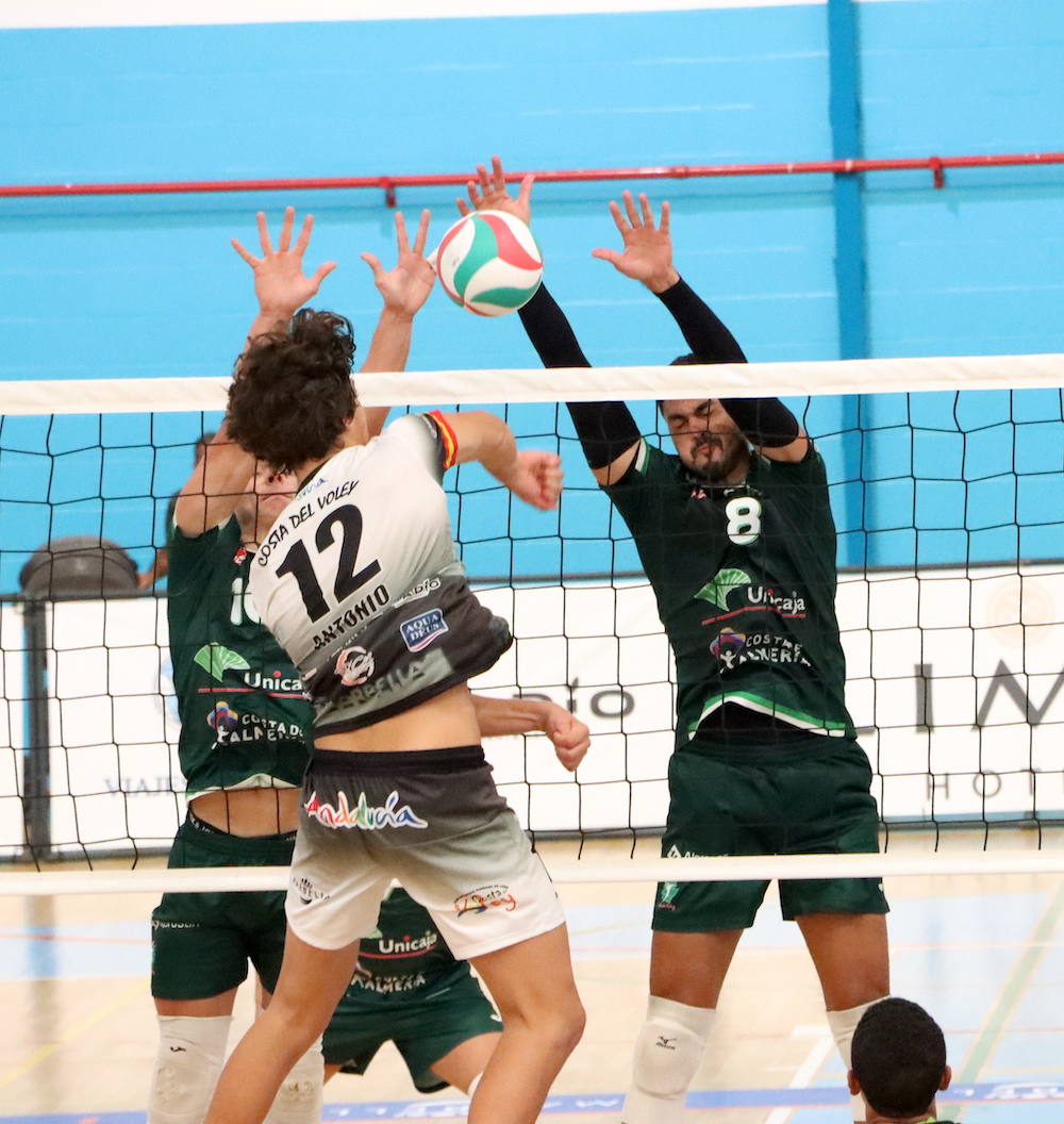 Las mejores imágenes de la final de la Copa de Andalucía de voleibol