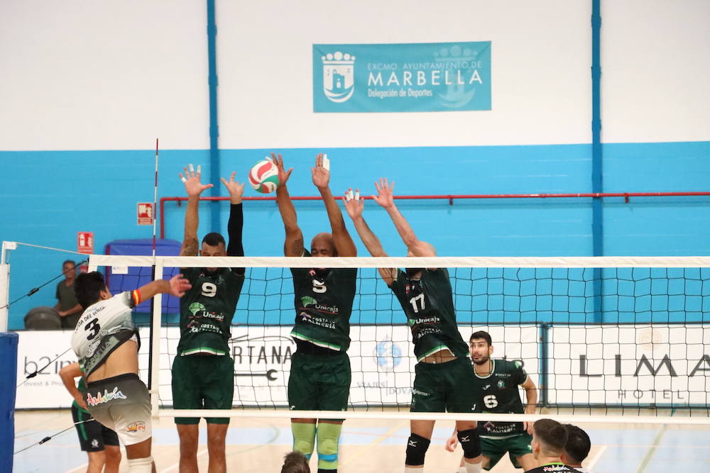 Las mejores imágenes de la final de la Copa de Andalucía de voleibol