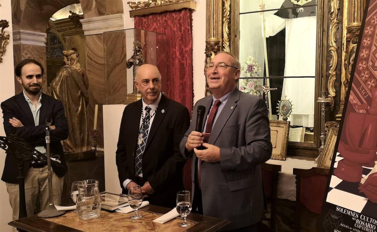 Presentación del cartel. 