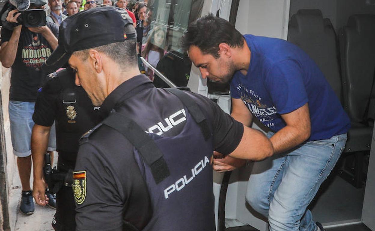 Juan Francisco T. M., el día que comenzó el juicio contra él en el Audiencia de Granada. 