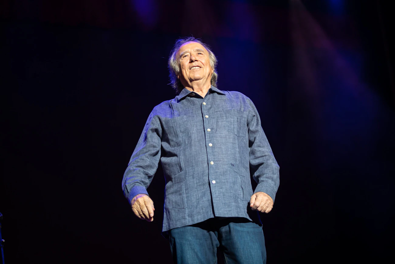 Imágenes del concierto de Joan Manuel Serrat en Granada