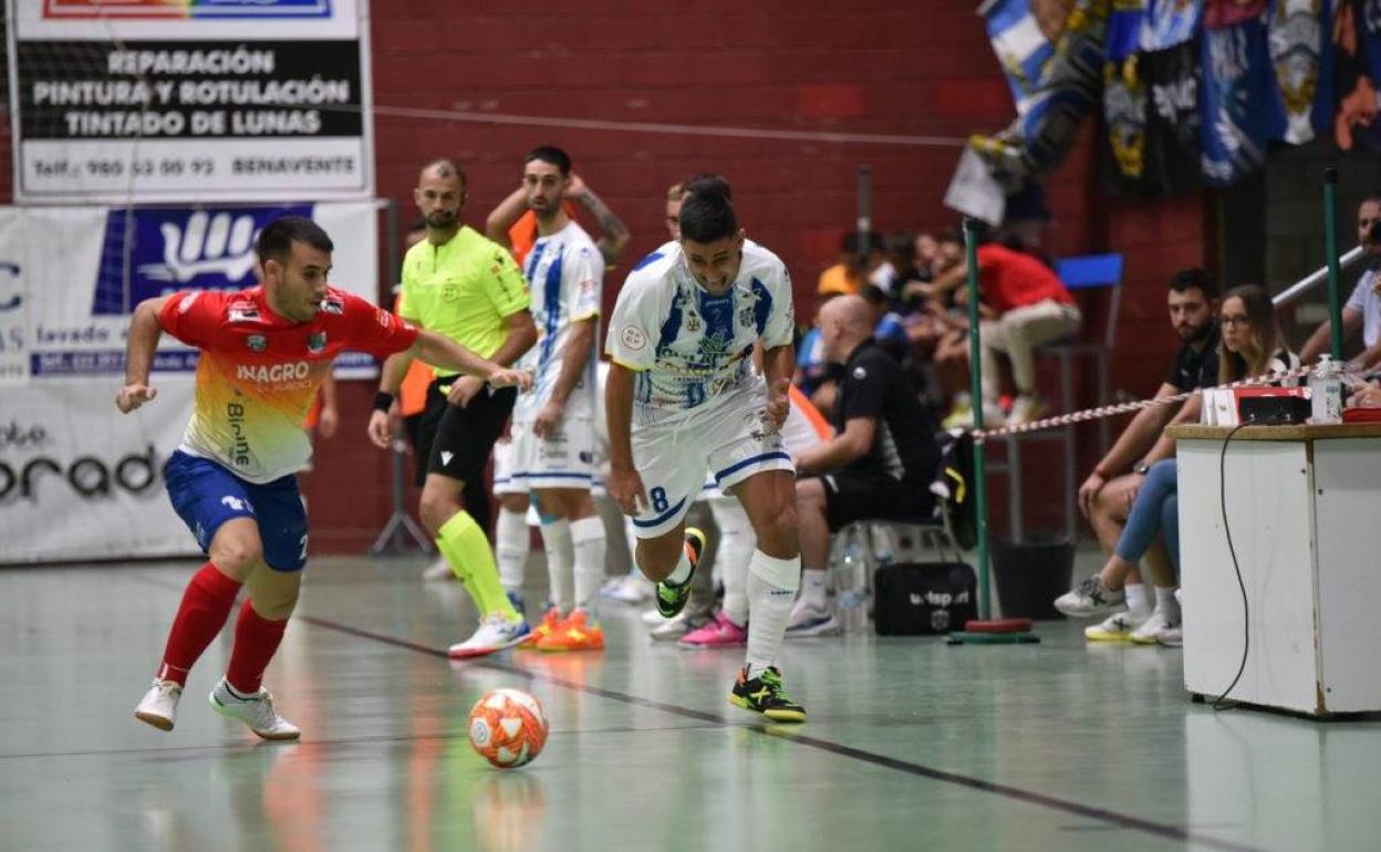 La intensidad de ejidenses y zamoranos marcó un partido muy defensivo. 