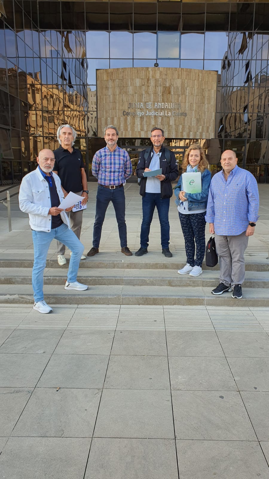 Miembros de la Comisión de la Junta de Personal de Justicia de Granada reunidos