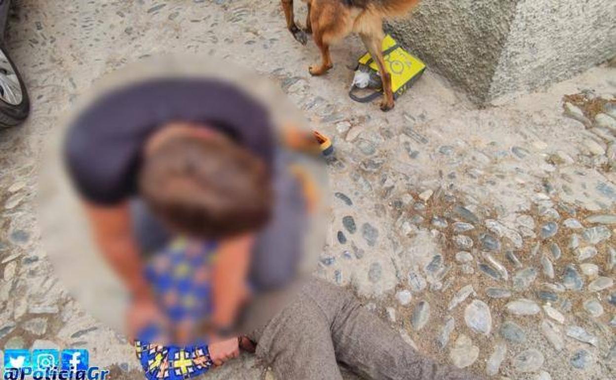 Imagen de la detención de este individuo