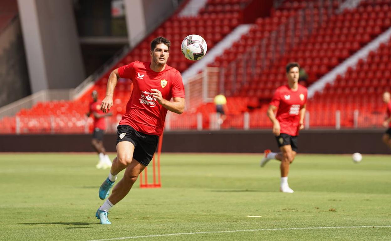 Gonzalo Melero, ya recuperado, puede ser importante en el esquema rojiblanco. 